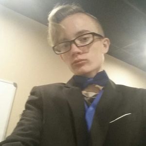 Meet your Posher, Cameron